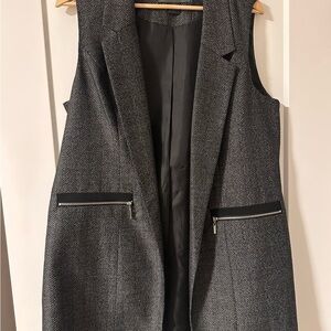 Suzy Shier Black and Gray Herringbone Vest